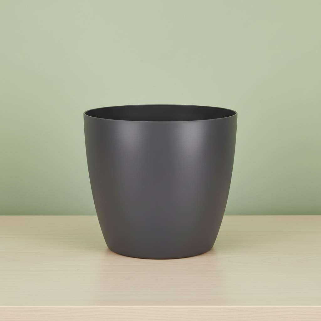 Minimal Smooth White Planter