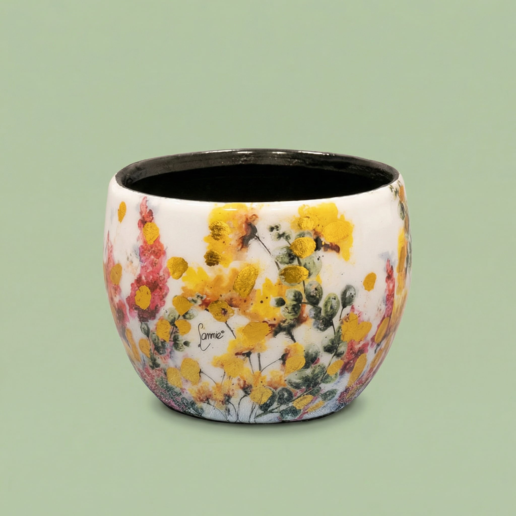 White Floral Planter with Gold Accents 9 cm - pots